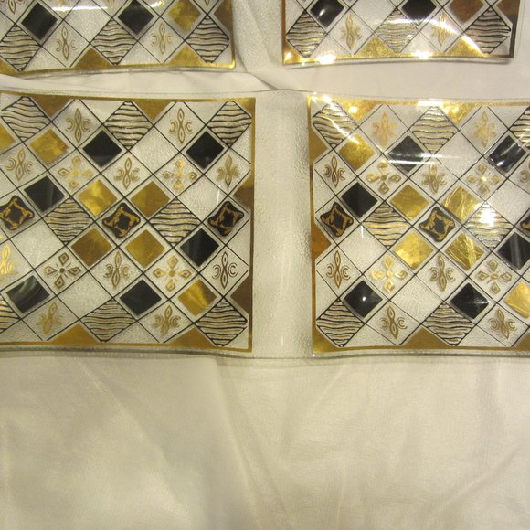 VTG SET OF 3 GLASS DISHES, 2 RELISH DISHES, 1 CANDLE HOLDER - Picture 3 of 9